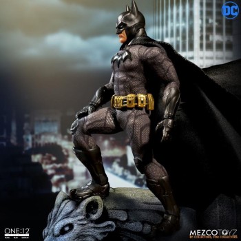 Фигурка Mezco ONE-12 Collective DC Sovereign Knight Batman