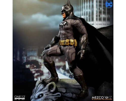 Фигурка Mezco ONE-12 Collective DC Sovereign Knight Batman